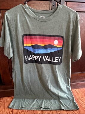 Happy Valley Graphic Tee in Olive Green